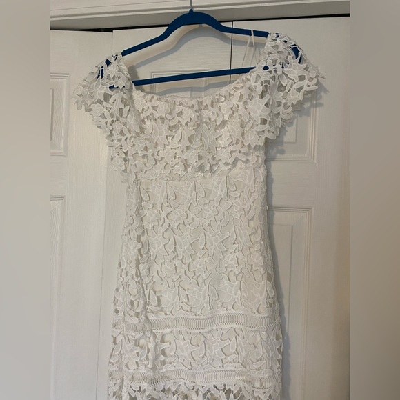 Astr Dresses & Skirts - ASTR The Label White Lace off the Shoulder Dress, Size small